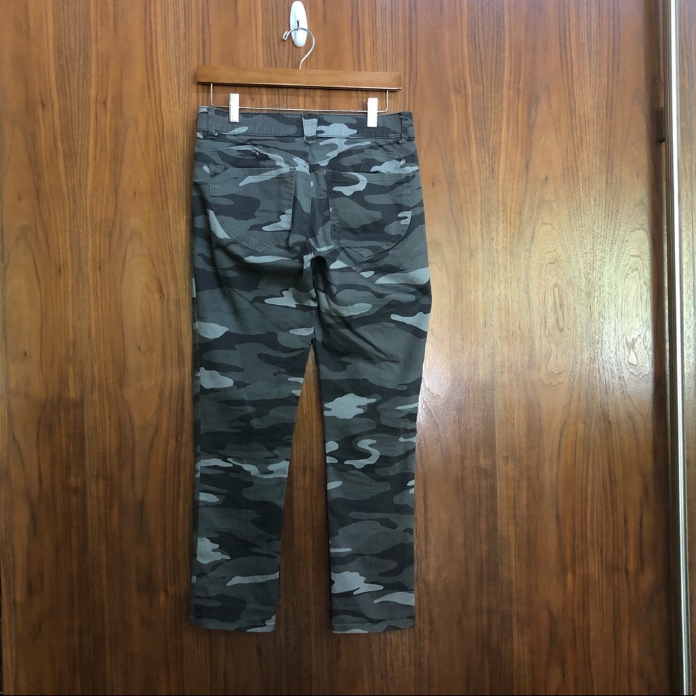 Jeans - Picture 3 of 5
